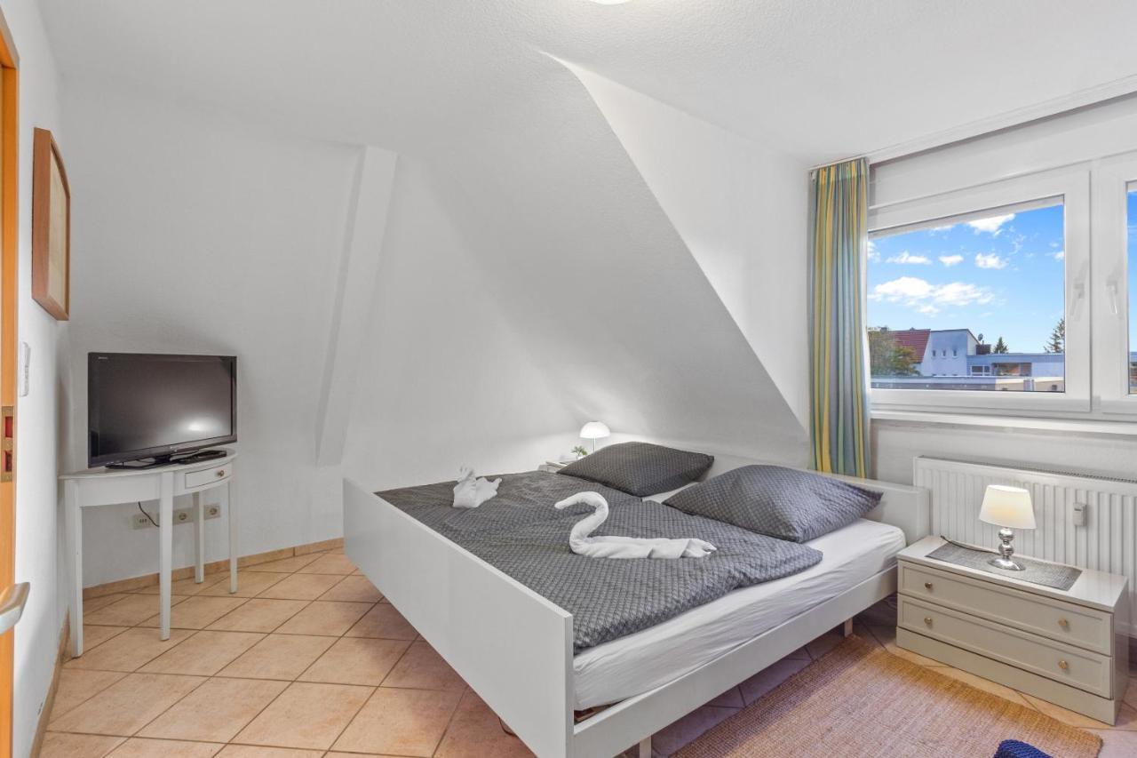 Family And Friends Ludwigshafen Hotel บอดมัน-ลุดวิกส์ฮาเฟิน ภายนอก รูปภาพ